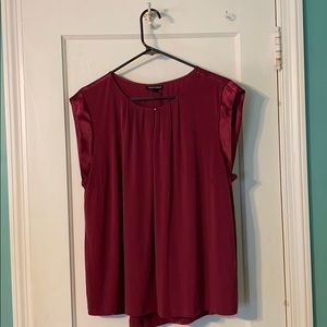Dressbarn woman’s maroon top